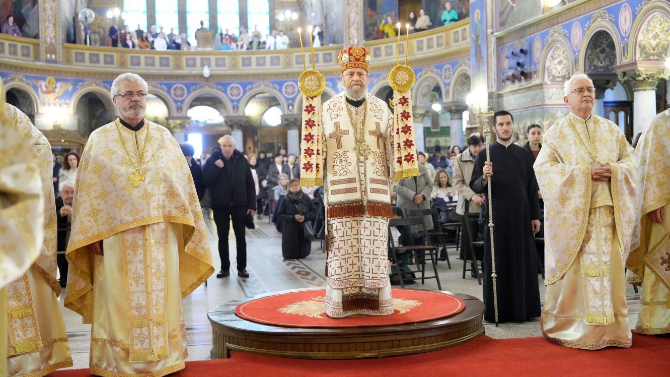 Sfânta Cuvioasă Parascheva cinstită la Catedrala Mitropolitană din Sibiu 344640