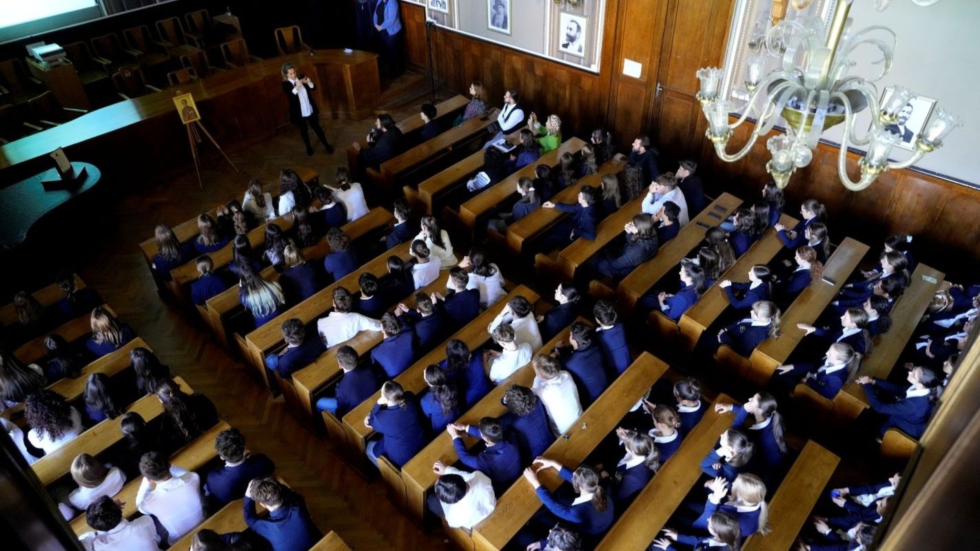 Cinstire adusă Sfântului Dumitru Stăniloae la Colegiul „Andrei Şaguna” din Braşov 345005