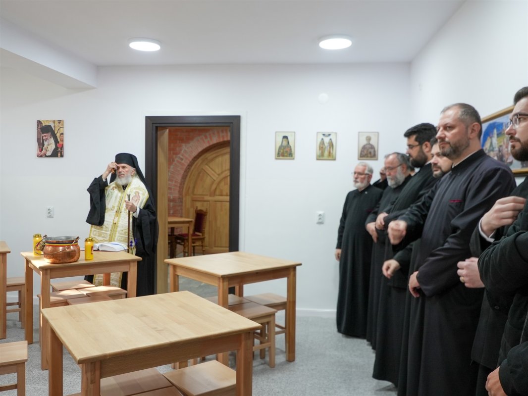 Reamenajarea cantinei Centrului eparhial din Galați 345236