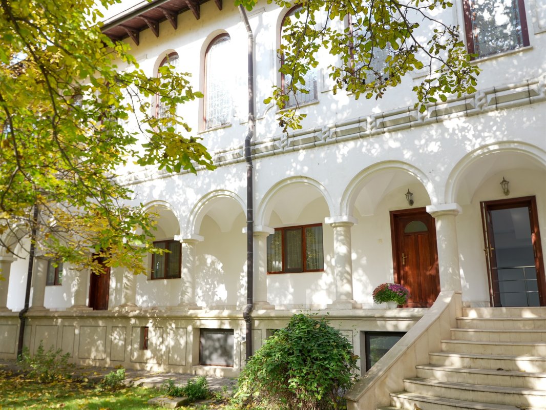 Reamenajarea cantinei Centrului eparhial din Galați 345237