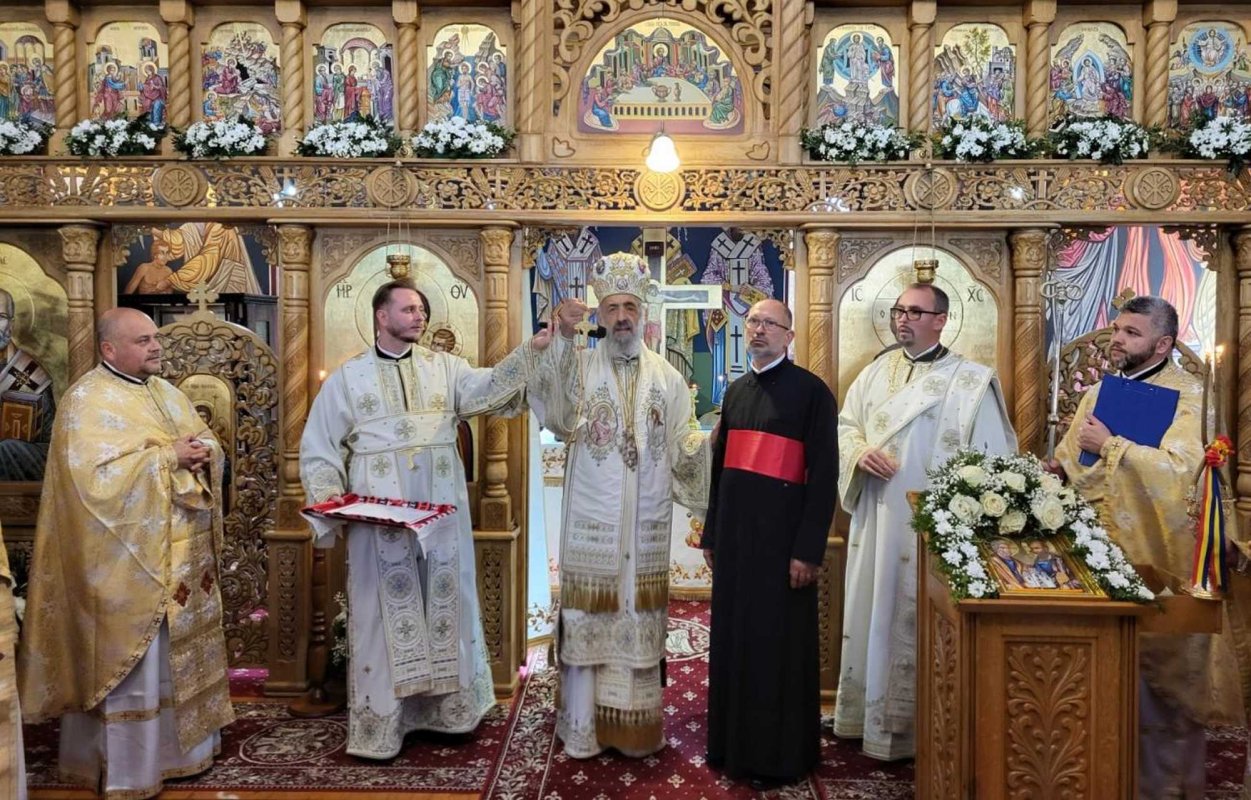 Biserica „Sfinții Apostoli Petru și Pavel” din Parohia Blaj Berc a fost târnosită 345215