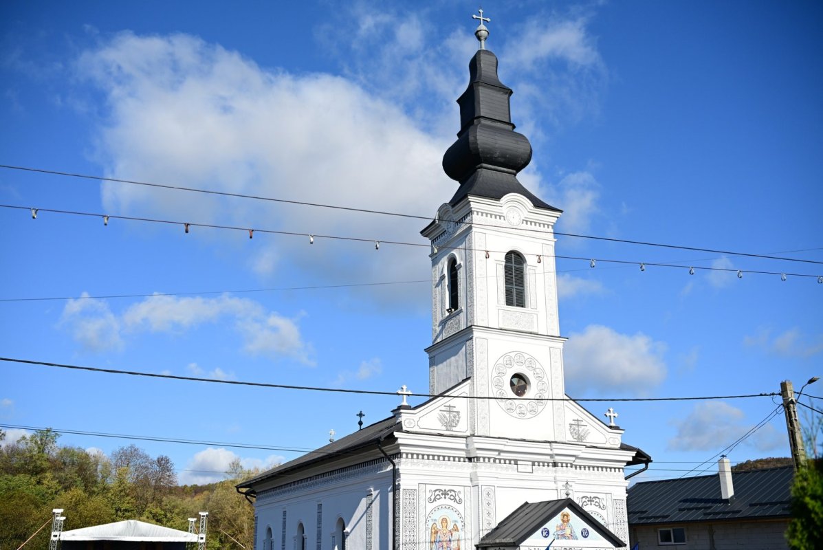 Resfințirea bisericii din Jichișu de Jos, judeţul Cluj 345219