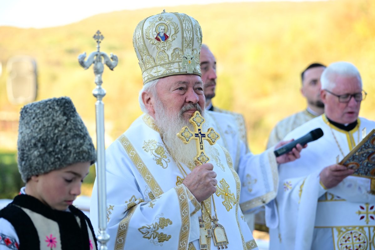 Resfințirea bisericii din Jichișu de Jos, judeţul Cluj 345221