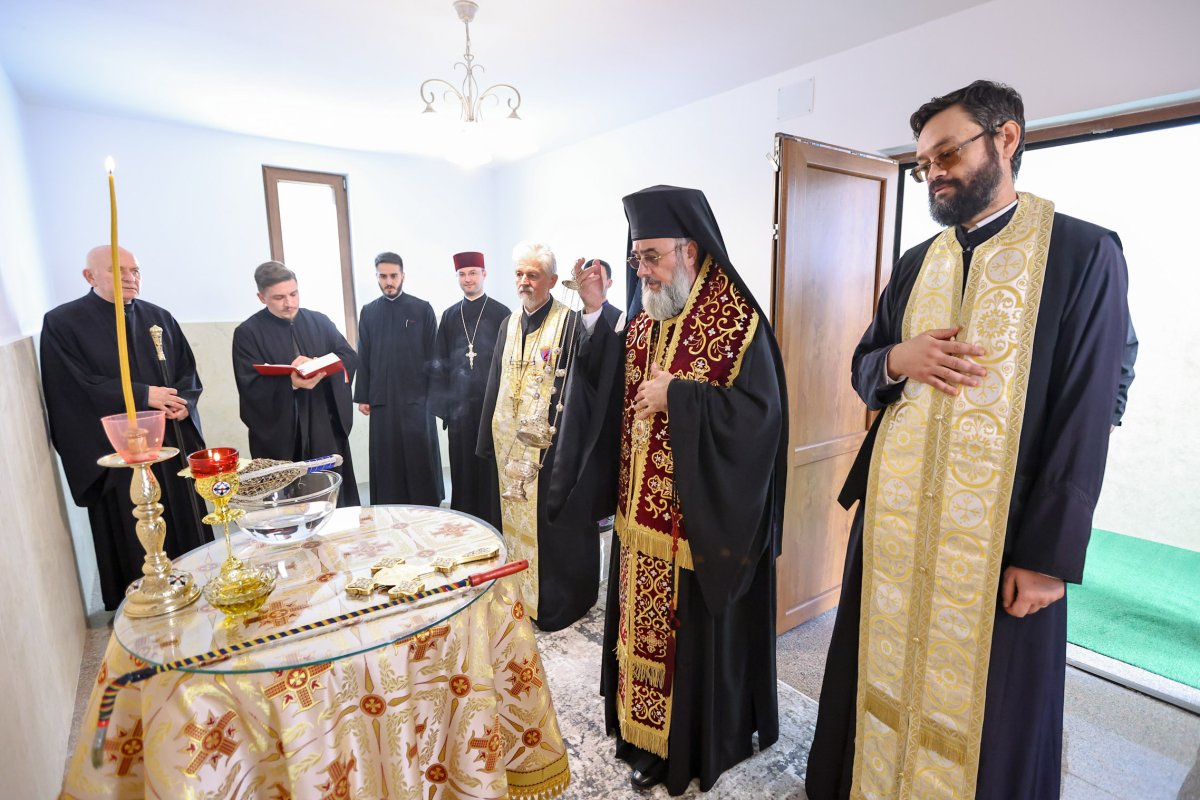 Sfințire de clopotniță în Parohia „Sfinții Apostoli Petru și Pavel” din Buzău 345246