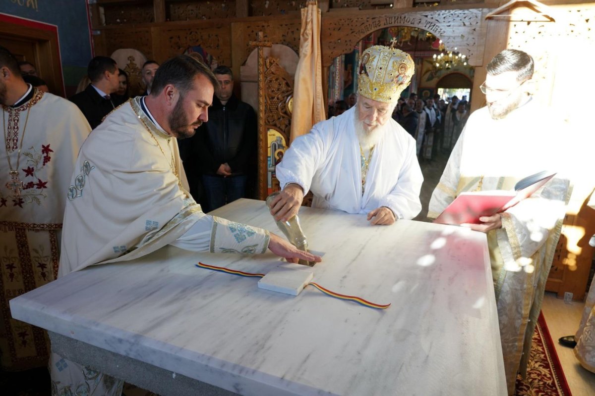 Sfințirea Catedralei „Sfântul Neagoe Basarab” din Găești  345240