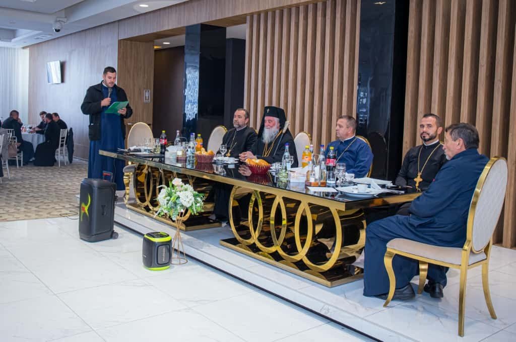 Conferința preoțească de toamnă a protoieriilor Târgu Jiu Sud și Nord 345323