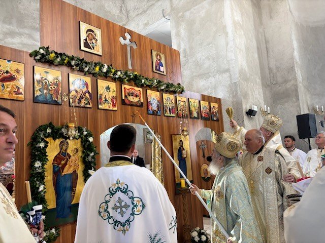 Ierarhii arădeni au târnosit o nouă ctitorie 345330