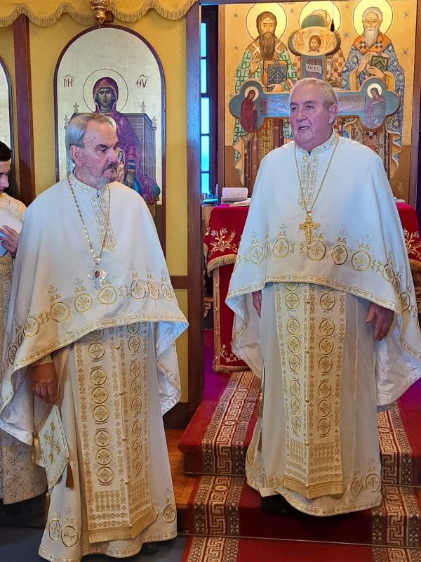 Părintele profesor Viorel Ioniță - 80 de ani de viaţă în Hristos, de slujire și dăruire 345274