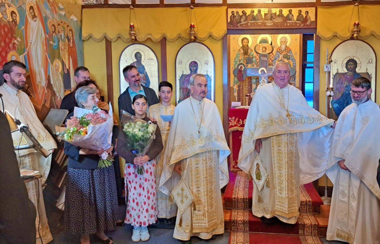 Părintele profesor Viorel Ioniță - 80 de ani de viaţă în Hristos, de slujire și dăruire 345332