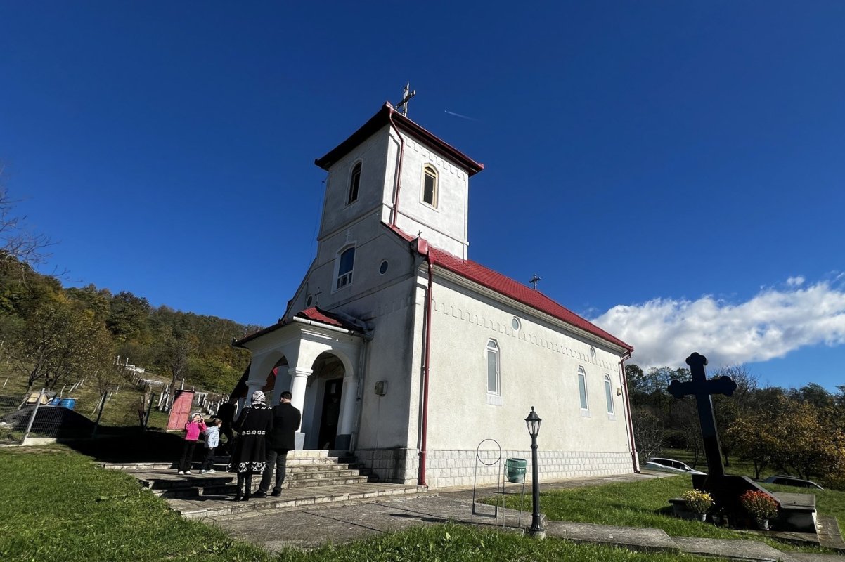 Slujirile ierarhilor hunedoreni în Duminica a 20‑a după Rusalii 345303