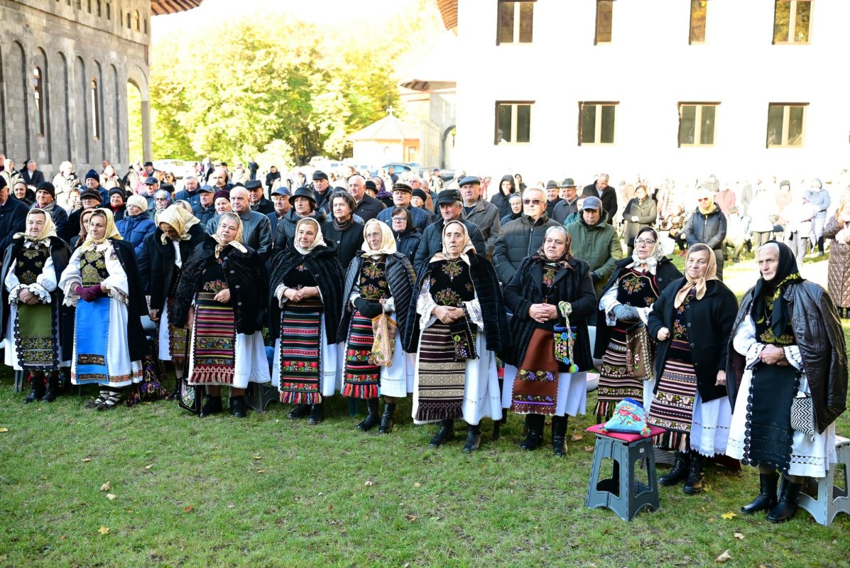 Hramul Mănăstirii „Petru Rareș Vodă” din Ciceu-Corabia 345369