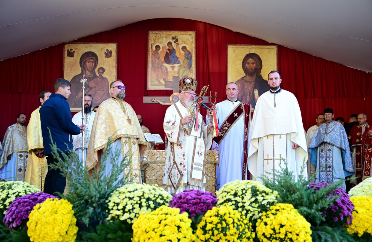 Hramul Mănăstirii „Petru Rareș Vodă” din Ciceu-Corabia 345370