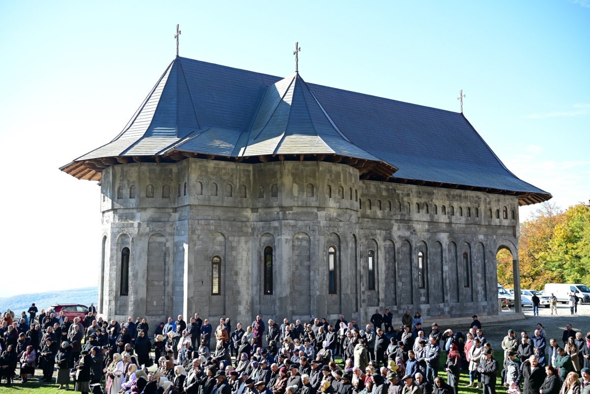 Hramul Mănăstirii „Petru Rareș Vodă” din Ciceu-Corabia 345371