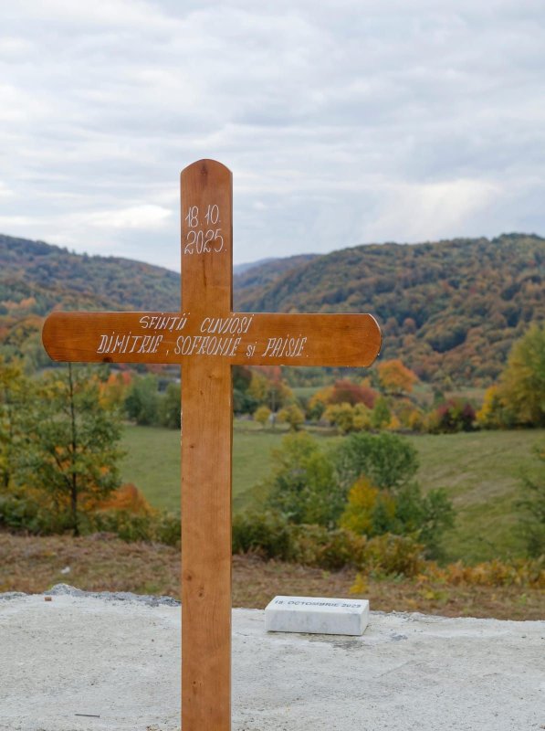 Piatră de temelie pentru un nou schit în localitatea Roşia, judeţul Bihor 345377