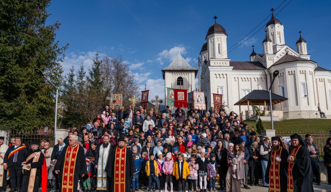 Moaștele Sfântului Ioan cel Nou, în pelerinaj în Arhiepiscopia Sucevei și Rădăuților 345448