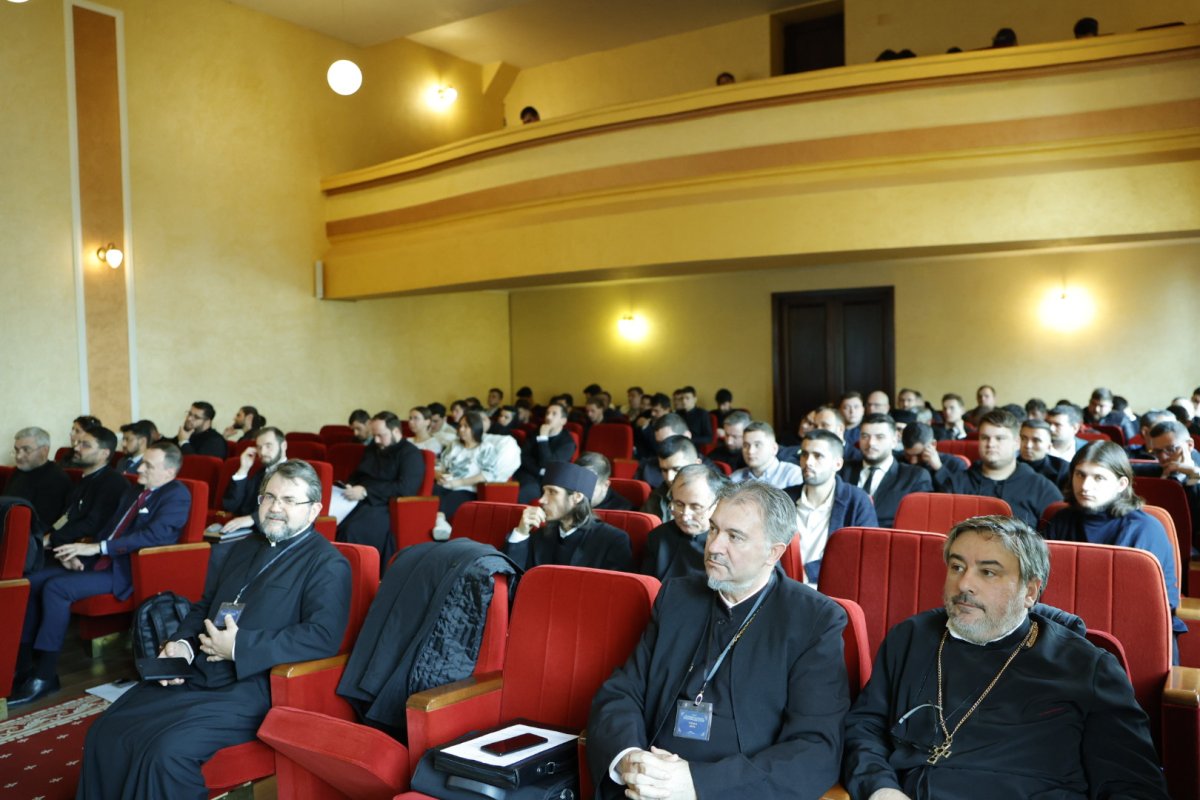Simpozion internațional dedicat Sinodului I Ecumenic la Craiova 345486
