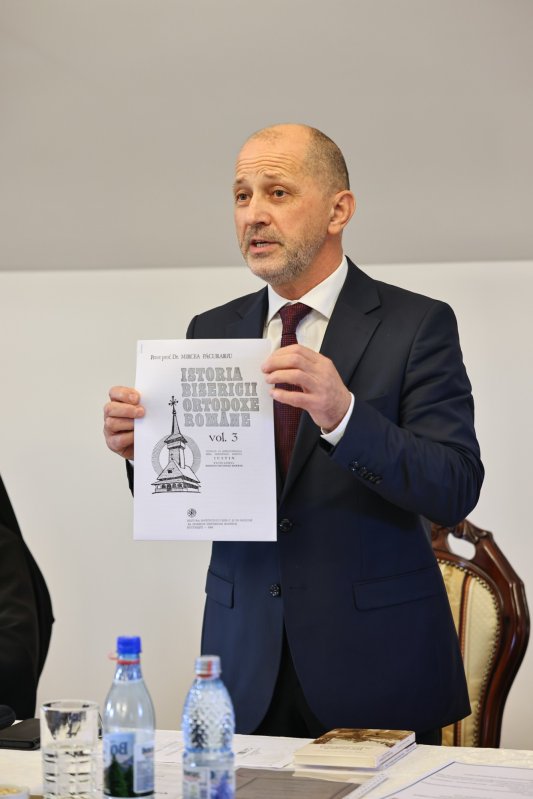 Comemorarea Episcopului Filothei Pârșoi la Schitul Berca din județul Buzău 345623