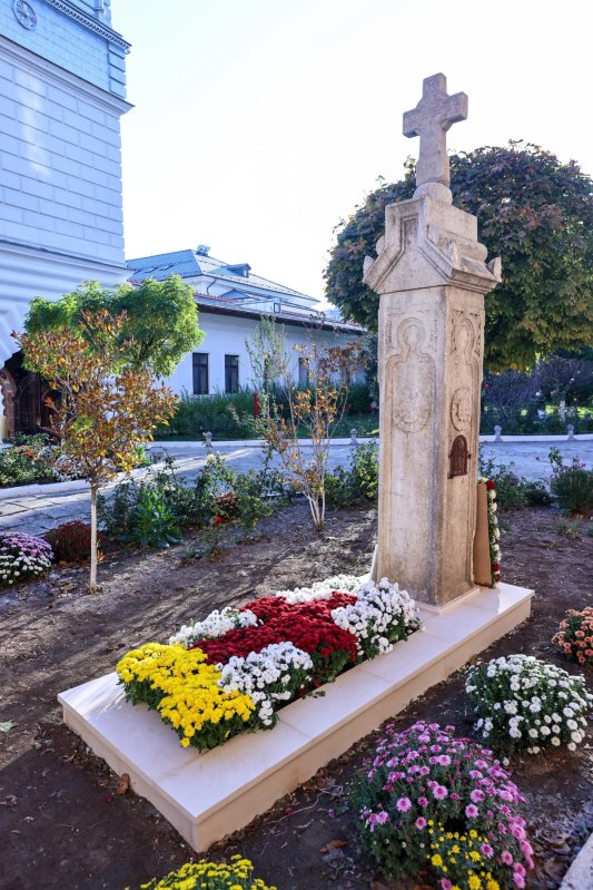 Comemorarea Episcopului Filothei Pârșoi la Schitul Berca din județul Buzău 345627