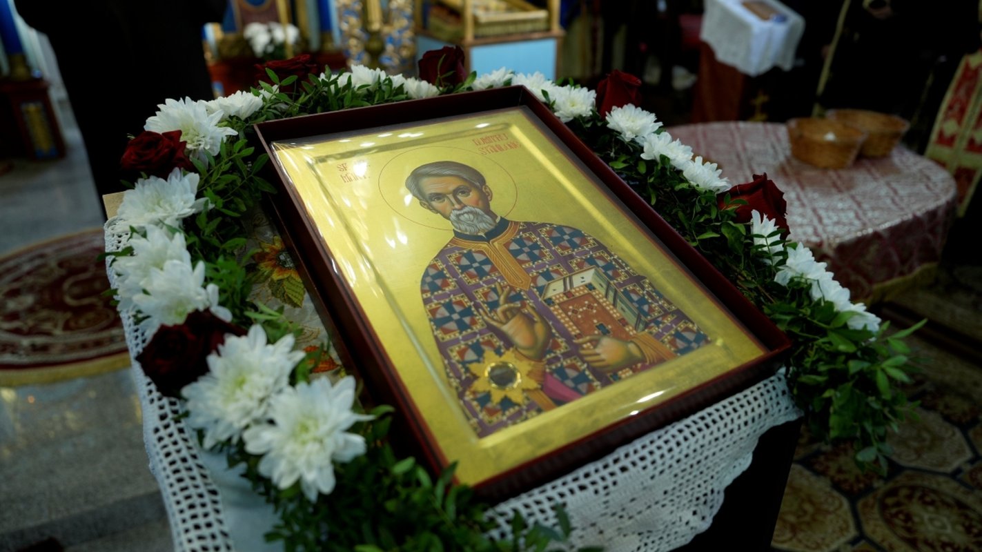 Icoana-relicvar a Sfântului Dumitru Stăniloae a ajuns la Vlădeni 345761