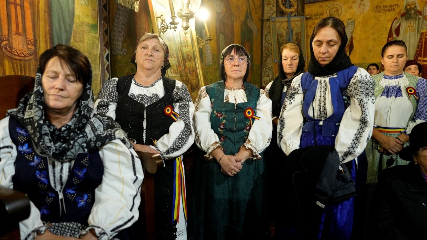 Icoana-relicvar a Sfântului Dumitru Stăniloae a ajuns la Vlădeni 345765