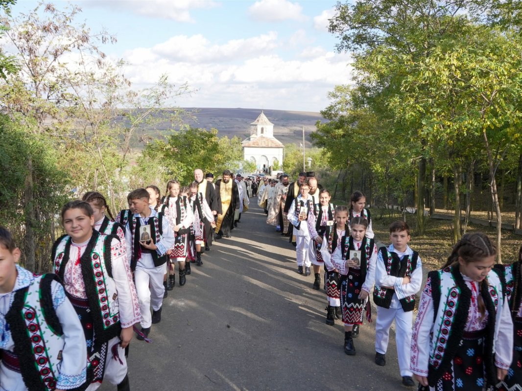 Popasuri de rugăciune la biserici din județul Galați 345635