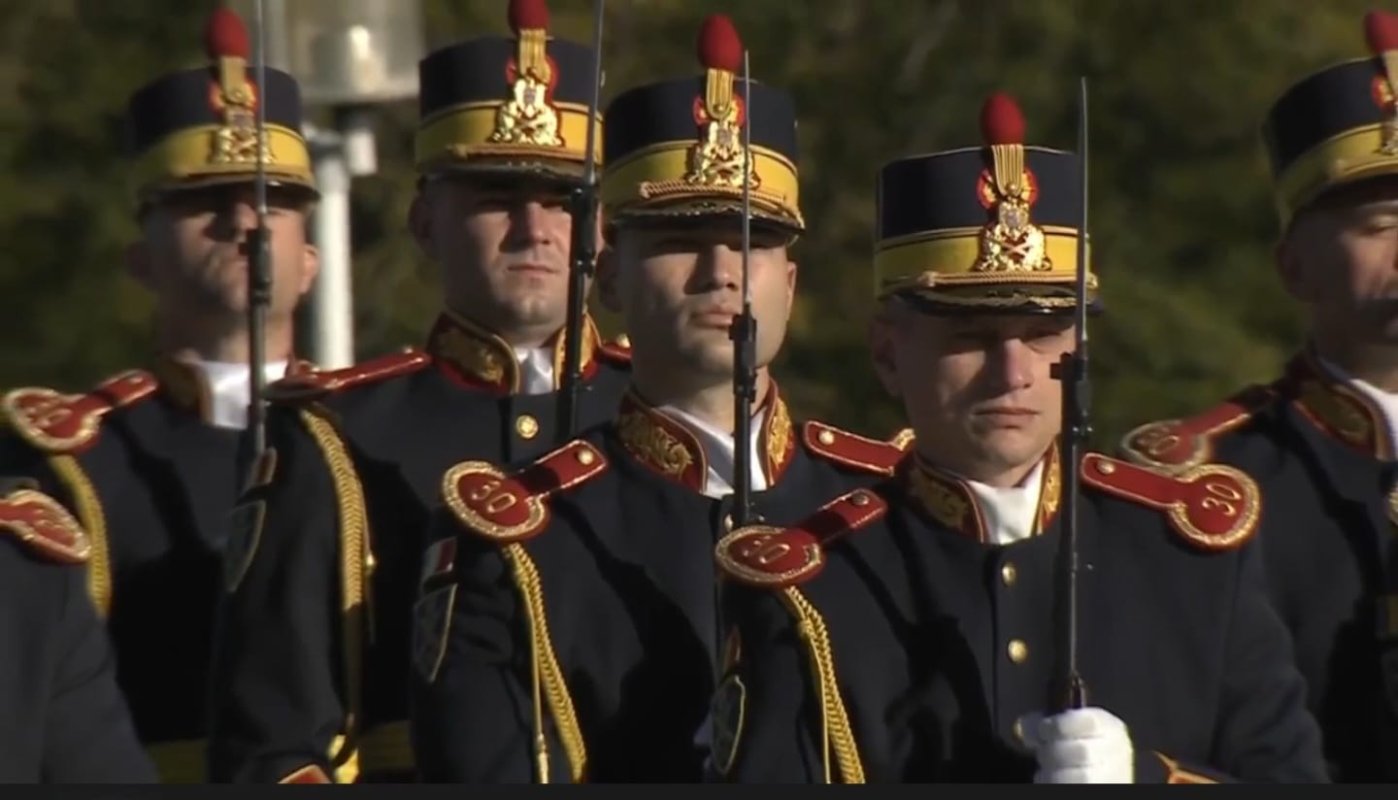 Ceremonie militară și religioasă în Parcul Carol I de Ziua Armatei Române 345776