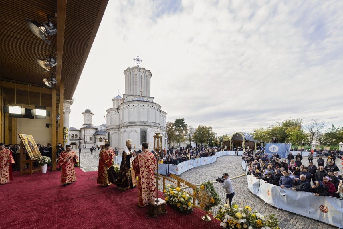 Lauda de seară adusă Sfântului Mucenic Dimitrie pe Colina Bucuriei 345812
