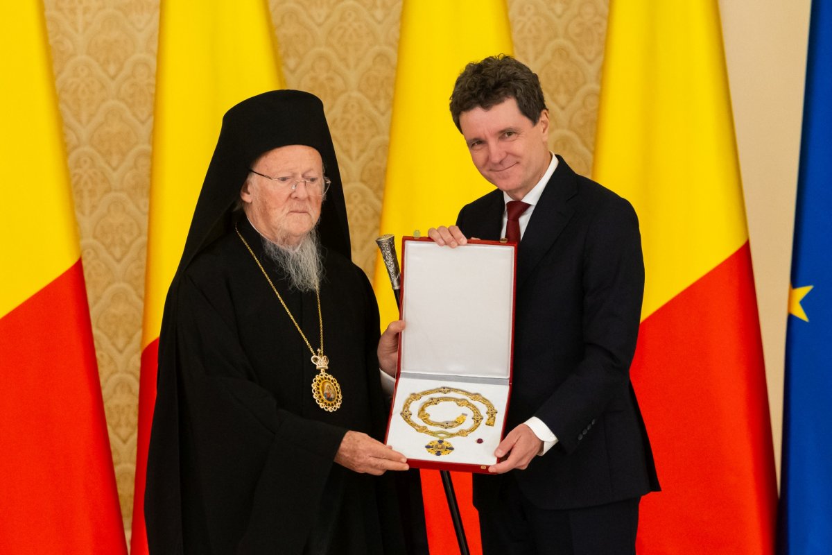 Decorații naționale pentru Patriarhul Ecumenic și Patriarhia Română 346160