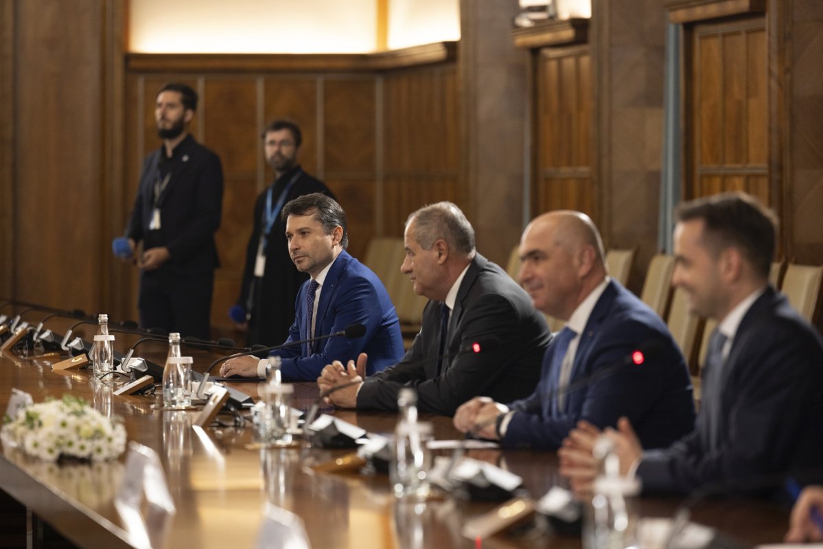 Patriarhul Ecumenic și Patriarhul Bisericii Ortodoxe Române, primiți la Guvernul României 346265