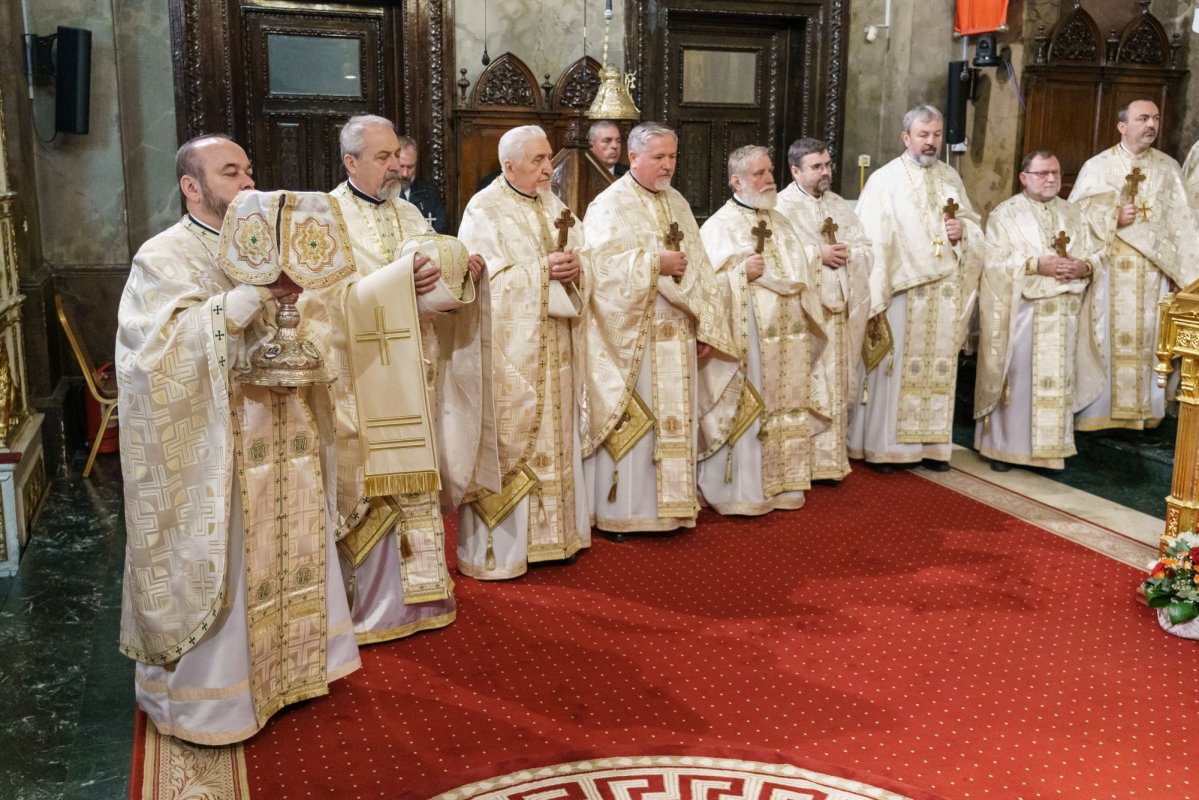 Dublă sărbătoare academică și duhovnicească la Iași 346593