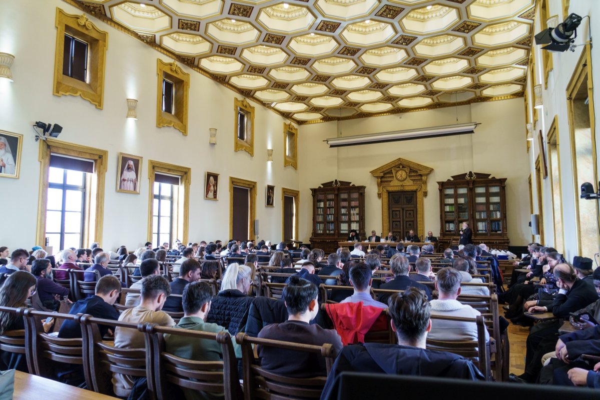 Dublă sărbătoare academică și duhovnicească la Iași 346598