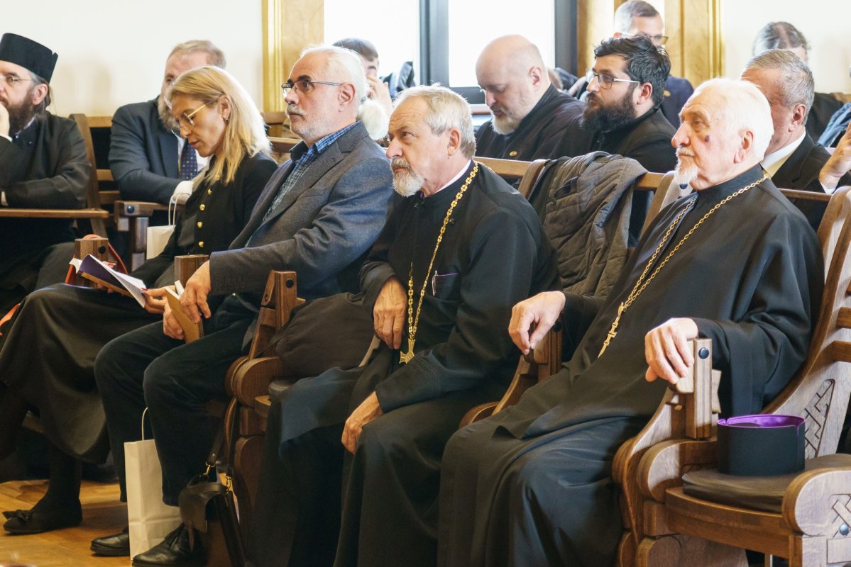 Dublă sărbătoare academică și duhovnicească la Iași 346600