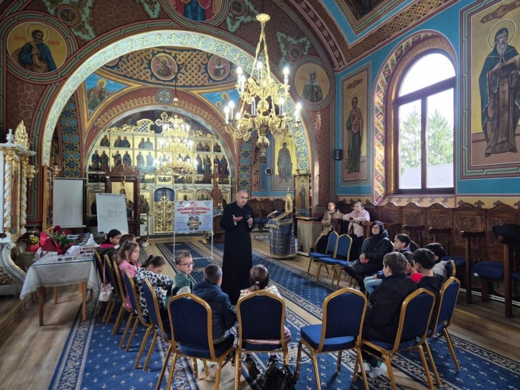 Lecție educațională în comunitățile vulnerabile prin proiectul ACCESS4ALL 346527