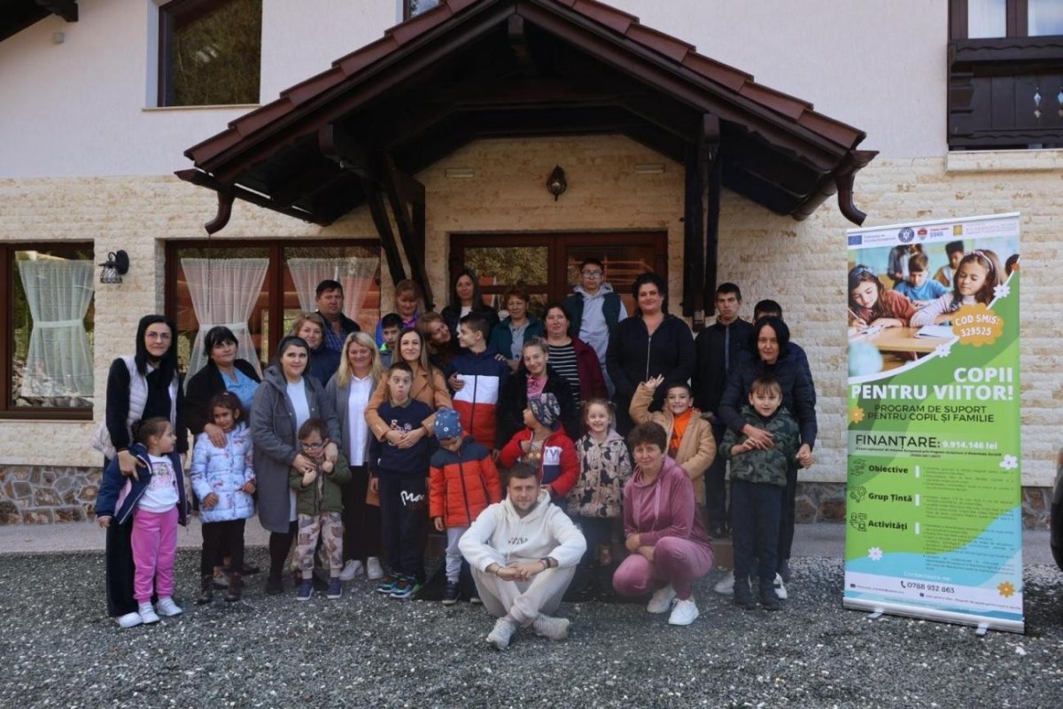 Tabără pentru 40 de copii cu dizabilități din Abrud 346522