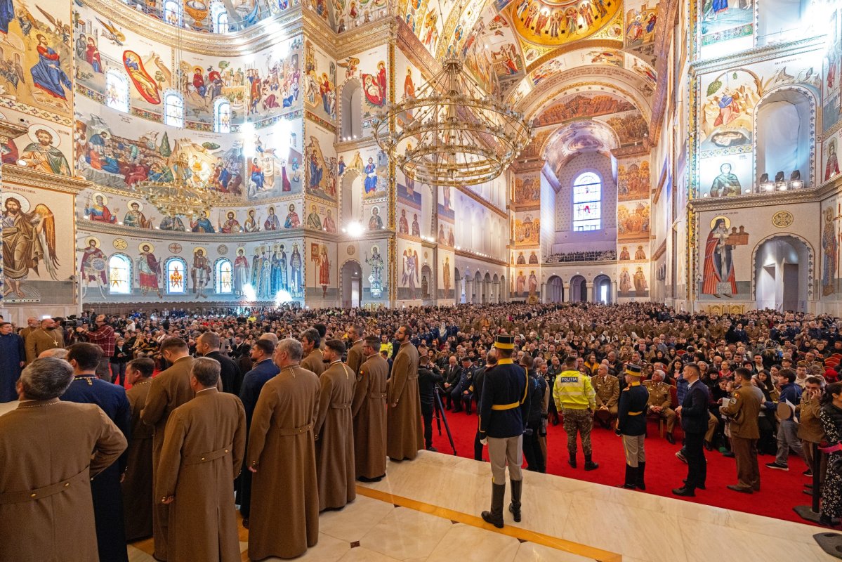 Ziua clerului militar la Catedrala Națională din București 346606