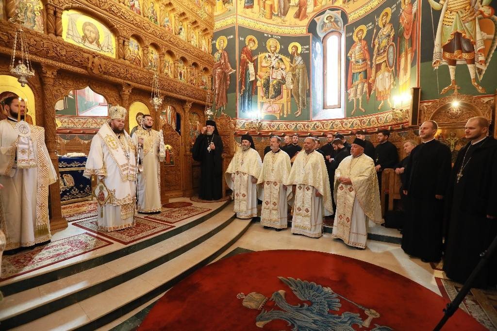 Arhiepiscopul Justinian Chira, pomenit la nouă ani de la trecerea la Domnul 346653