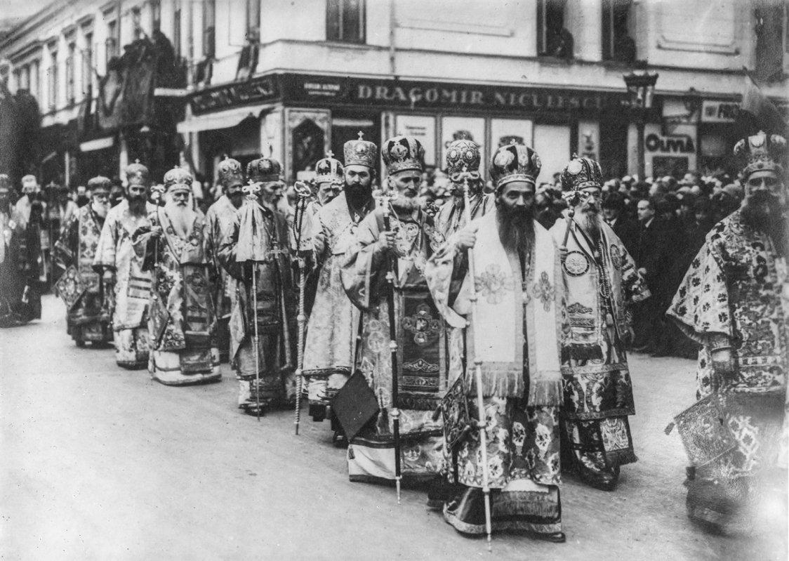 Învestirea Patriarhului Miron Cristea în presa vremii 346623