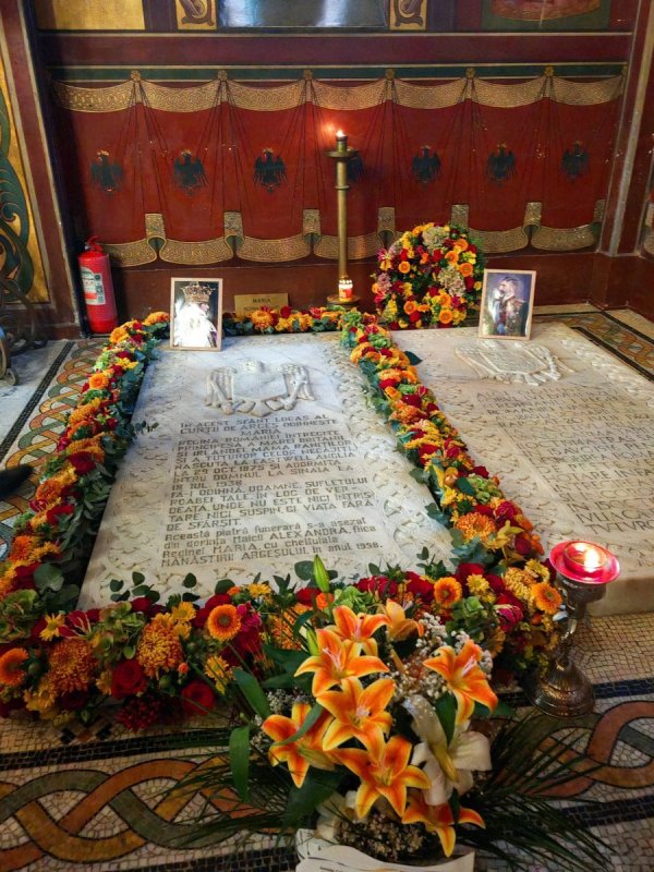 Regina Maria, omagiată la 150 de ani de la naștere la Curtea de Argeș 346656