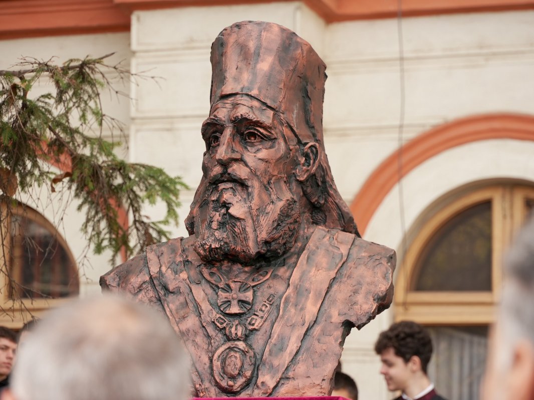 Întrunirea „Colegiului Decanilor” - cooperare academică pentru intensificarea misiunii învățământului teologic ortodox universitar  346861