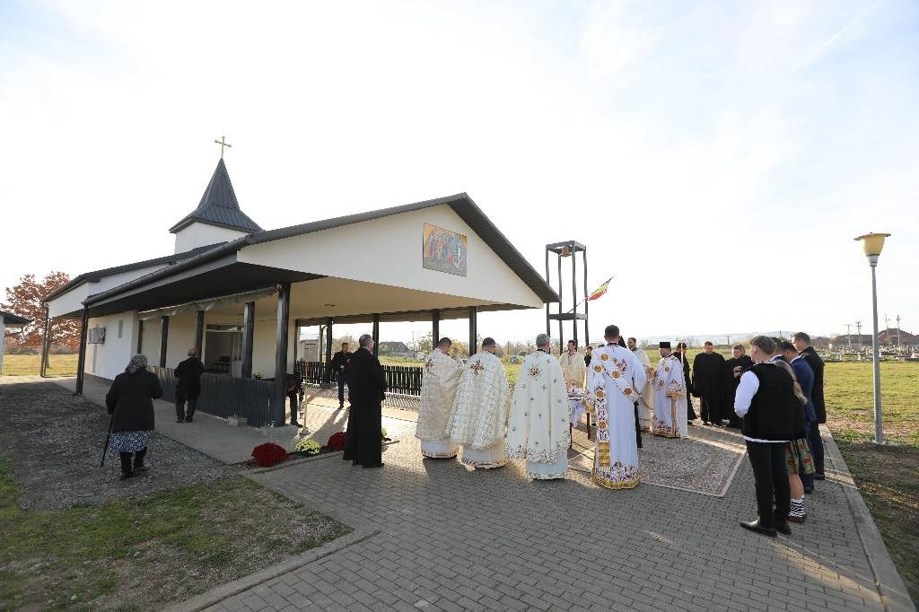 Binecuvântarea capelei din Parohia Supuru de Jos 346932