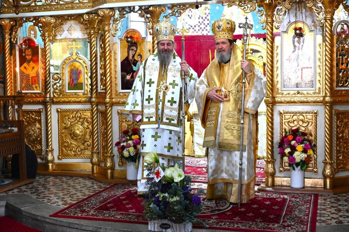 Episcopul Oradiei la ceas aniversar 347057