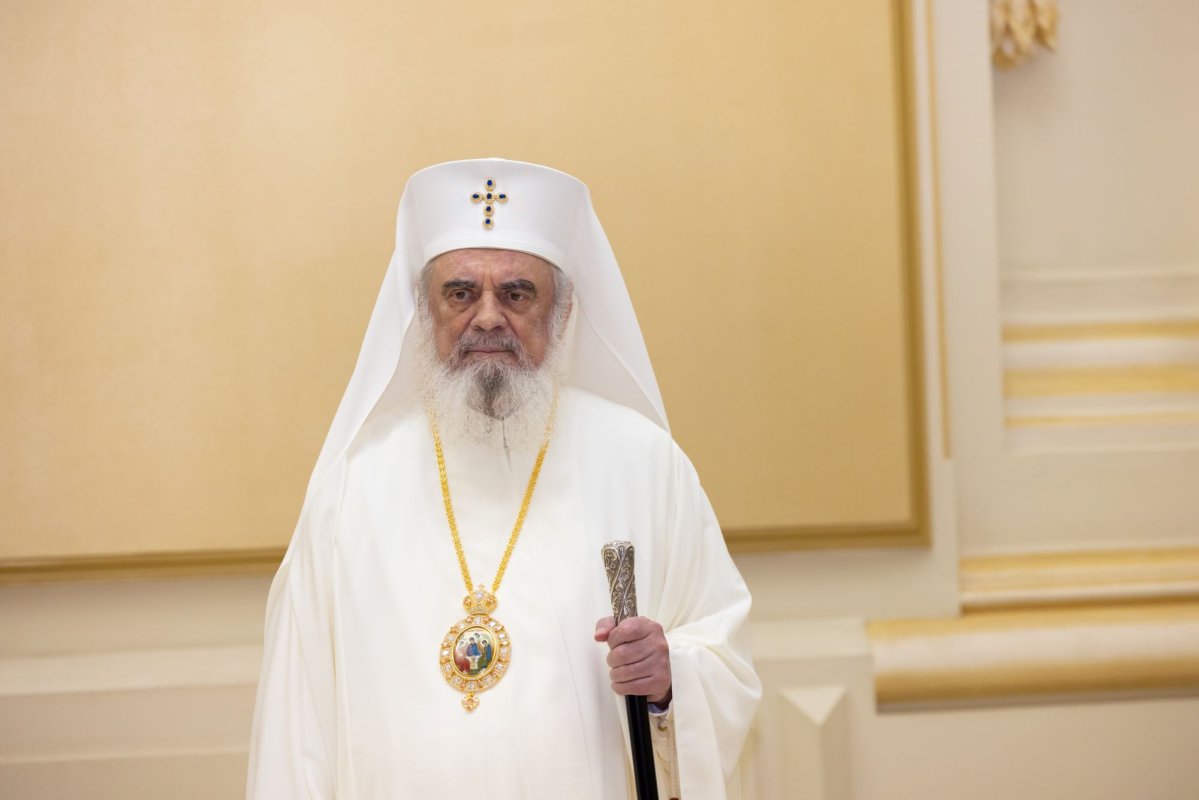 Luminoasă răsplătire pentru ostenitorii sfințirii picturii Catedralei Naționale 347109