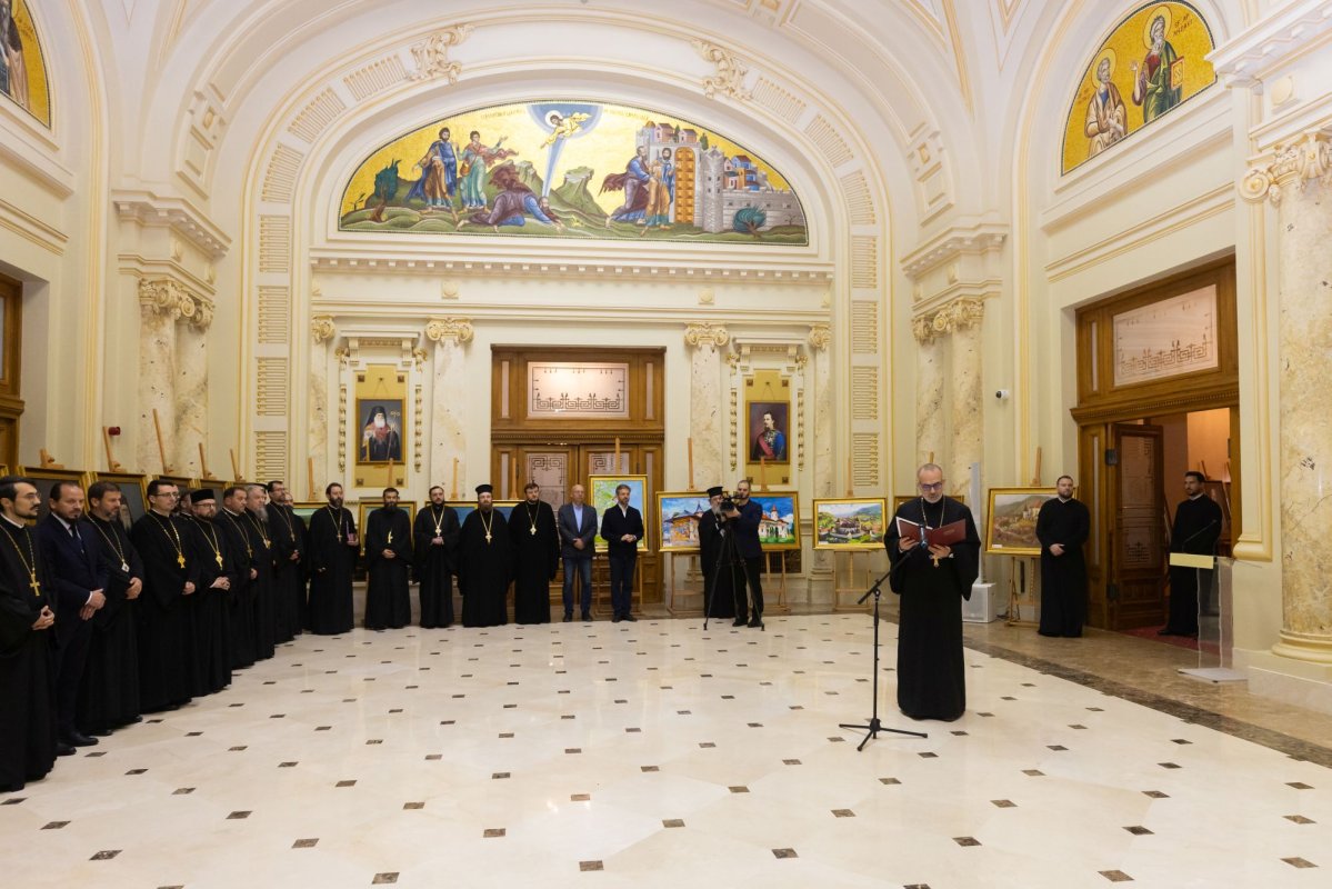 Luminoasă răsplătire pentru ostenitorii sfințirii picturii Catedralei Naționale 347112