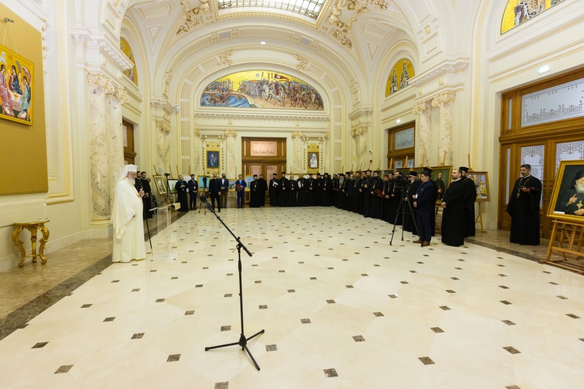 Luminoasă răsplătire pentru ostenitorii sfințirii picturii Catedralei Naționale 347143
