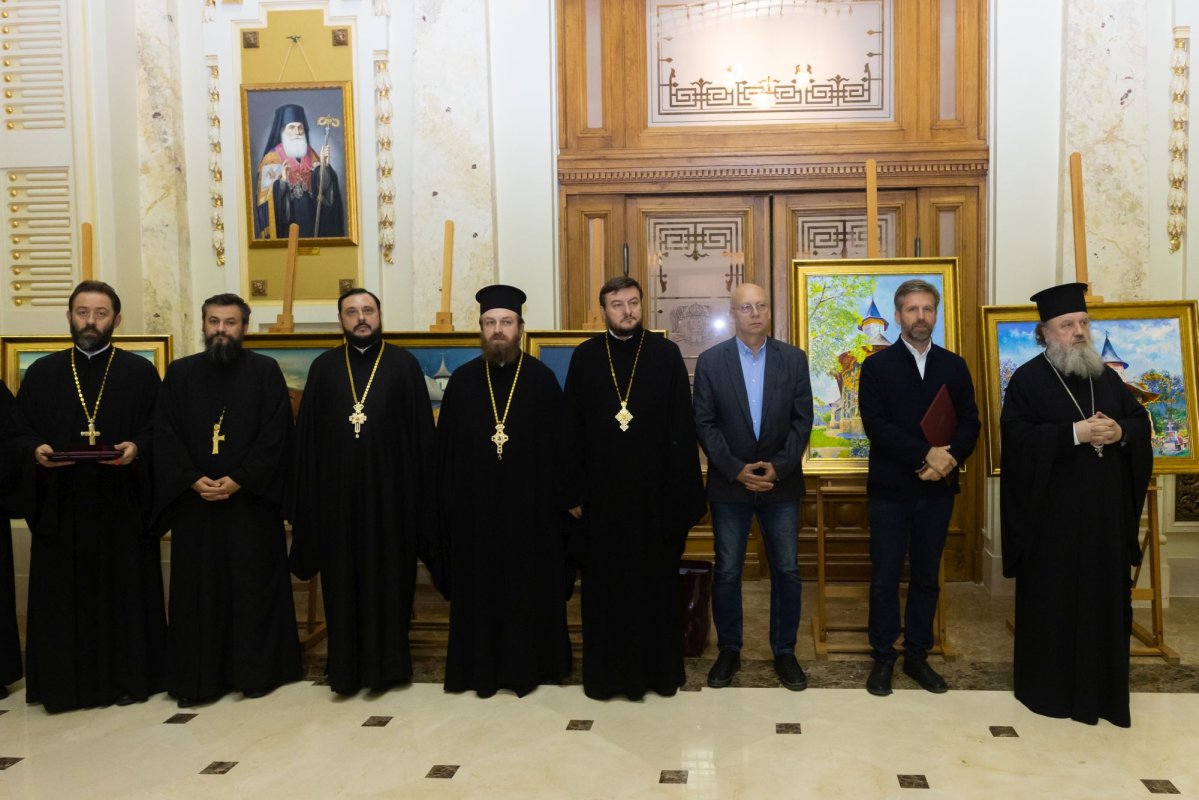 Luminoasă răsplătire pentru ostenitorii sfințirii picturii Catedralei Naționale 347145