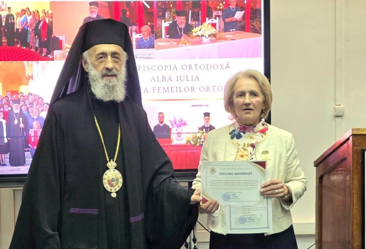 Societatea Femeilor Ortodoxe din Arhiepiscopia Alba Iuliei a sărbătorit 10 ani de activitate 347242