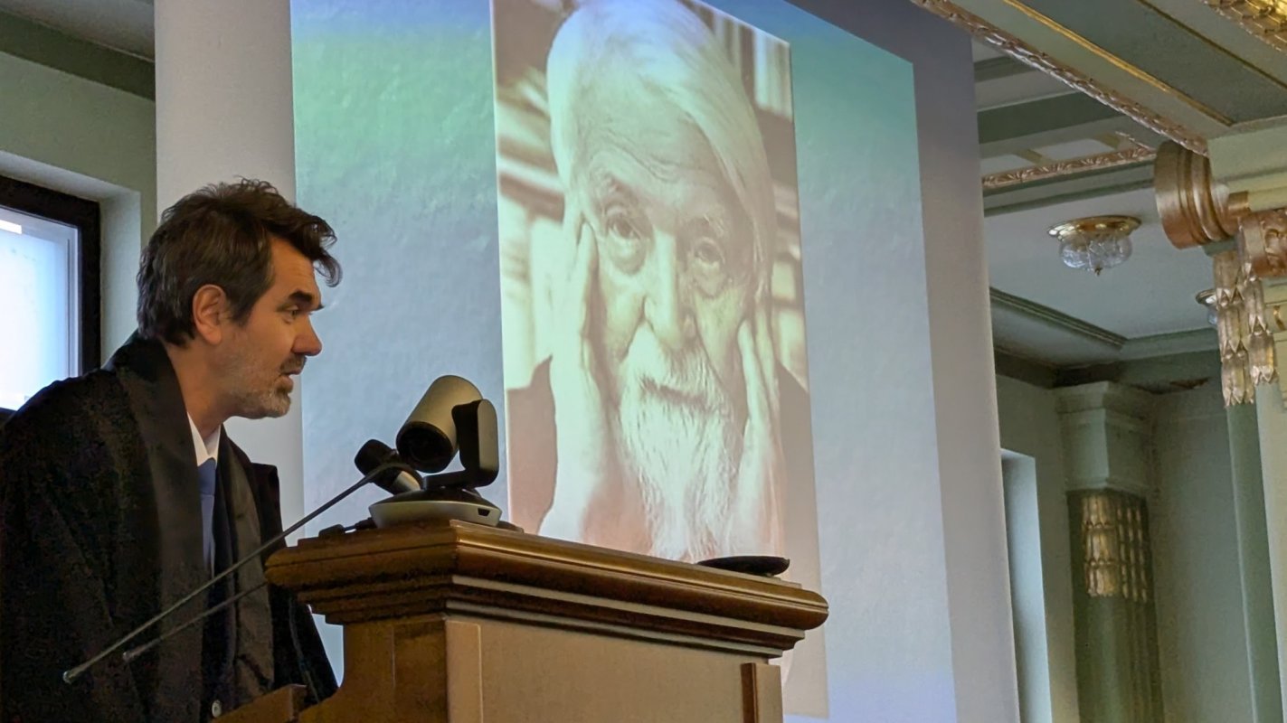 Titlu onorific pentru un profesor de teologie din Capitală 347246