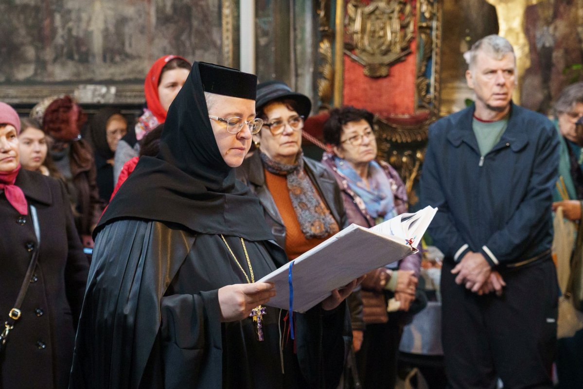 Hramul Mănăstirii Frumoasa din Iași 347312