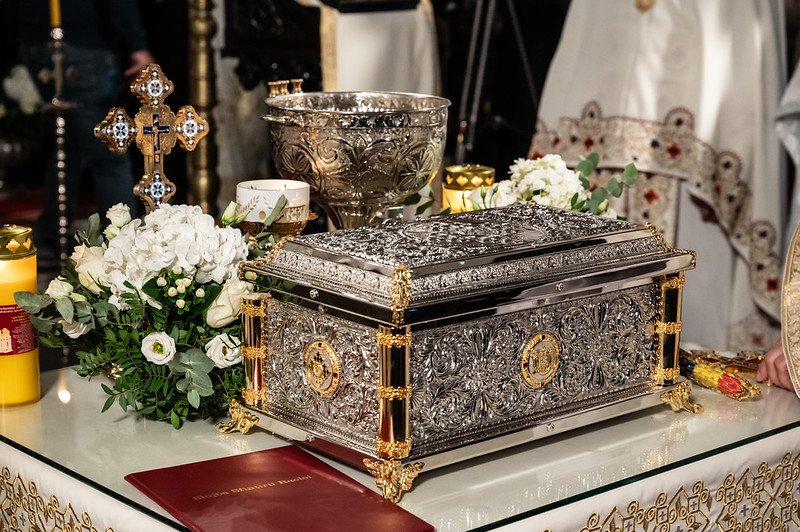 Raclă nouă pentru moaștele sfântului ocrotitor al Parohiei Afumați 2 347375