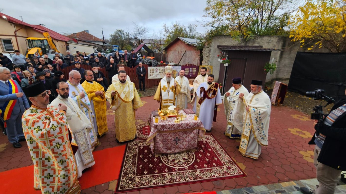 Sfințirea bisericii Parohiei Mărășeasca din judeţul Prahova 347452